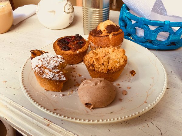 Can You Bake a Gourmet Lemon Blueberry Bread with a Zesty Glaze?